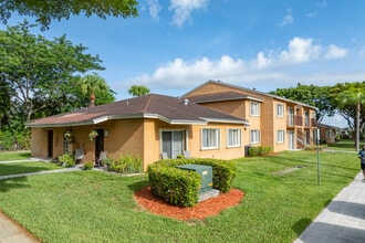Winchester Gardens in Homestead, FL - Foto de edificio - Building Photo