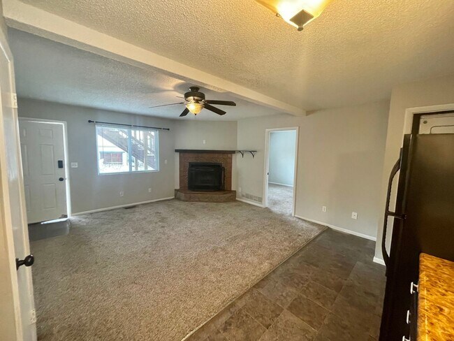 2030 W Yampa St in Colorado Springs, CO - Building Photo - Building Photo