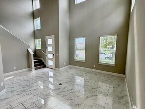 7242 Carrickbend Ln in Orlando, FL - Foto de edificio - Building Photo