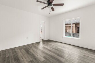 2084 Kearney Ave in San Diego, CA - Building Photo - Building Photo