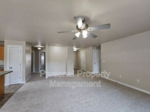 11809 NE 26th Pl in Vancouver, WA - Building Photo - Building Photo