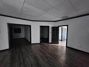 1125 W 7th St in Hopkinsville, KY - Building Photo - Building Photo