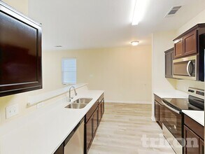 2055 Sweet Lilac Dr in Houston, TX - Foto de edificio - Building Photo