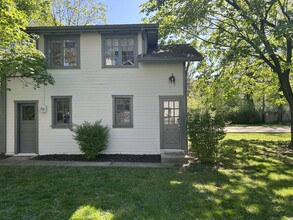 368 S Parkview Ave, Unit Bexley Studio in Columbus, OH - Building Photo - Building Photo