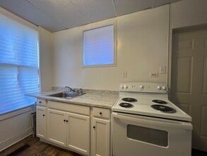 327 E Philadelphia St in York, PA - Building Photo - Building Photo