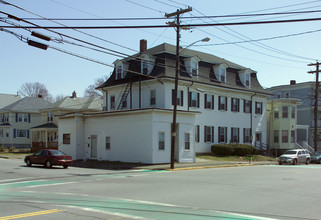 305 Bay St in Taunton, MA - Building Photo - Building Photo