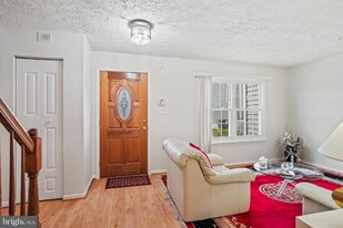 16151 Brookmead Ct in Upper Marlboro, MD - Building Photo