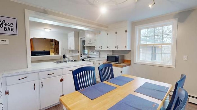 54 Burleigh Rd in Bangor, ME - Building Photo - Building Photo