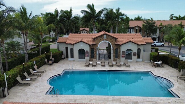 3066 NW 103rd Path in Doral, FL - Building Photo - Building Photo