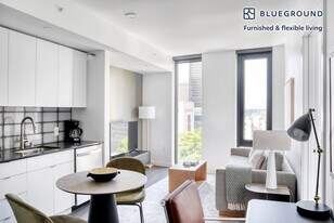 702 Spring St, Unit FL9-ID452 in Seattle, WA - Building Photo