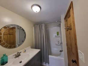 7421 Washington St in South Haven, MI - Building Photo - Building Photo