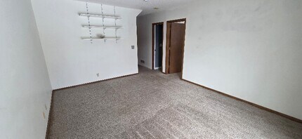 9201 29th Ave N in Minneapolis, MN - Foto de edificio - Building Photo