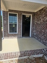 20574 Johnson Rd in Athens, AL - Building Photo