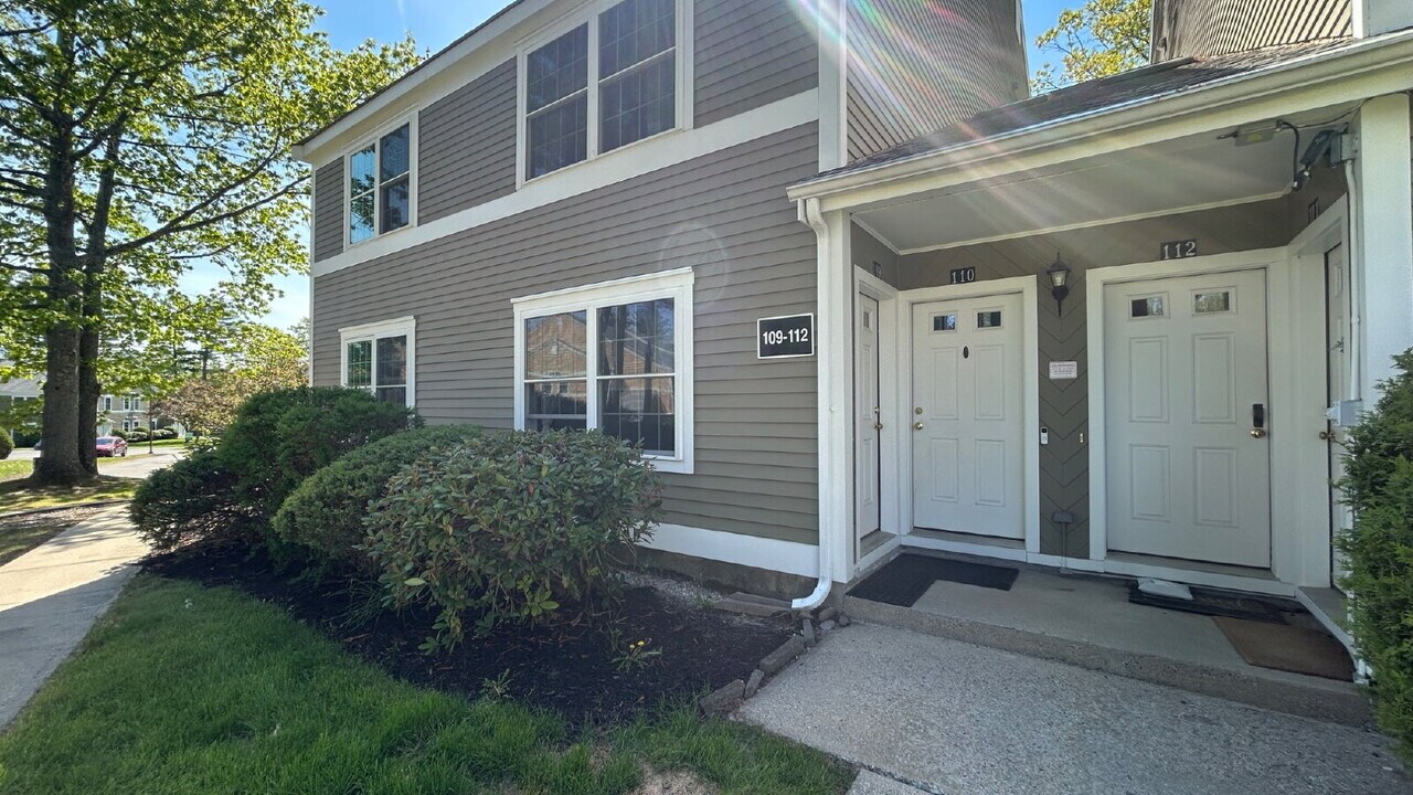 161 Saco Ave in Old Orchard Beach, ME - Building Photo