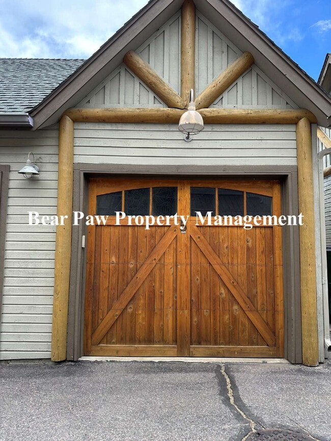 31276 Stone Canyon Rd in Evergreen, CO - Building Photo - Building Photo