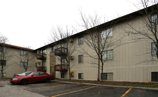 Indian Springs in Hamilton, OH - Building Photo - Building Photo