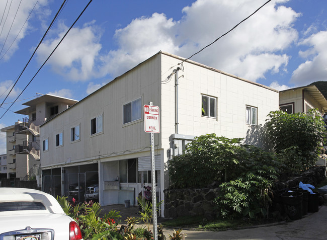 Aloha Wainani Apartments in Honolulu, HI - Building Photo - Building Photo