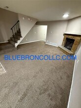 135 SW Oxford Pl in Lee's Summit, MO - Building Photo - Building Photo