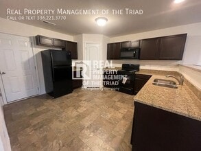 357 Royal Fern Dr in Clemmons, NC - Building Photo - Building Photo
