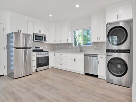 16830 Killion St in Encino, CA - Building Photo