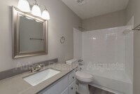 1546 Hamilton Dr photo'