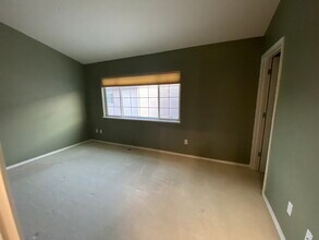 5568 Sapphire Loop in Anchorage, AK - Foto de edificio - Building Photo