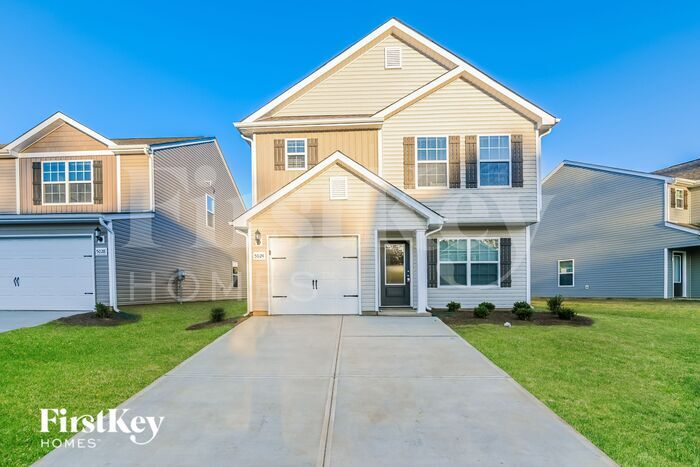 5024 Wolfridge Ave in Charlotte, NC - Building Photo