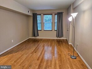 1735 N Troy St in Arlington, VA - Building Photo - Building Photo