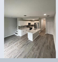 4350 Tyler Cir N in St. Petersburg, FL - Building Photo - Building Photo
