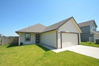 1982 Rd 5714 in Cleveland, TX - Building Photo - Building Photo