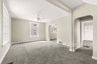 3712 S Anthony Blvd in Fort Wayne, IN - Building Photo - Building Photo