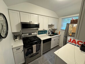 1220 N Meade St in Arlington, VA - Building Photo - Building Photo