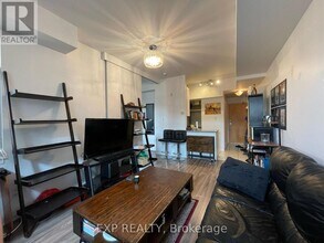 58-550-550 Front St W in Toronto, ON - Building Photo - Building Photo