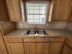 913 E Daffodil Ave in McAllen, TX - Building Photo - Building Photo