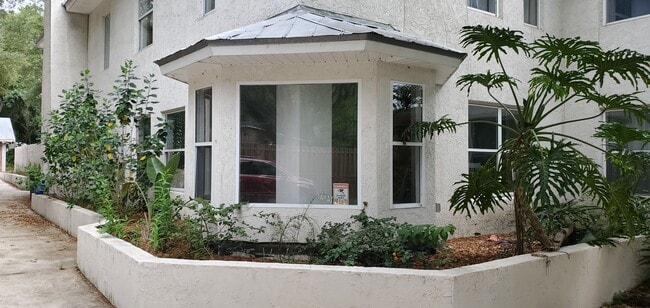 6542 Sherry Ln, Unit PresidentialSuite in St. Augustine, FL - Building Photo - Building Photo