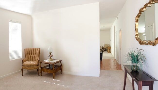 10439 Calle Acanta NW in Albuquerque, NM - Building Photo - Building Photo