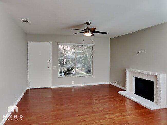 10565 Caminito Flores in San Diego, CA - Building Photo - Building Photo