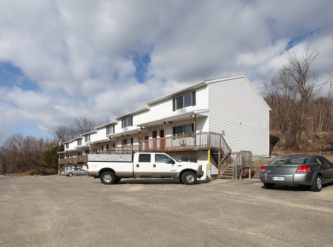 Valley View Apartments in Waterbury, CT - Building Photo - Building Photo