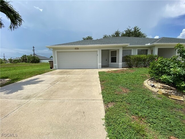 property at 909 SE 14th St