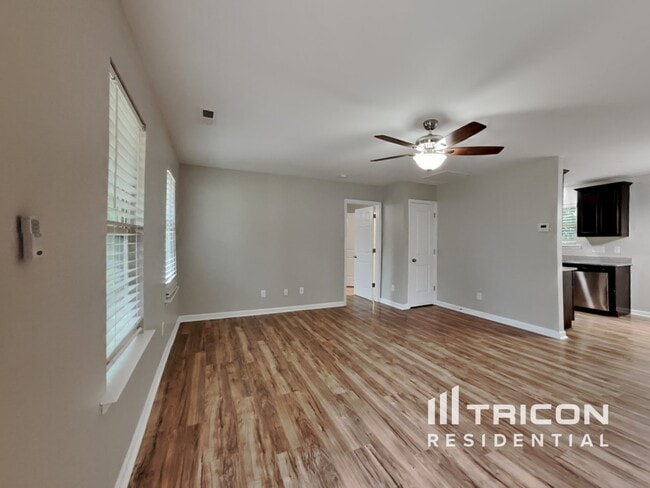 605 Avondale Dr in Clayton, NC - Building Photo - Building Photo