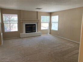 8240 Peaceful Canyon Dr in Las Vegas, NV - Building Photo