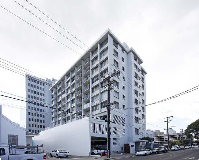 Atlas Apartments in Honolulu, HI - Building Photo - Building Photo