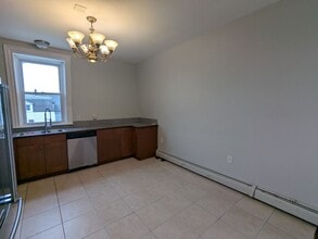29 Brighton St in Providence, RI - Building Photo - Building Photo