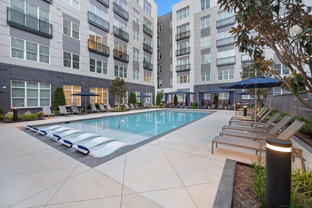 Hanover Tysons McLean, VA Apartments