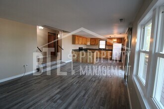 261 Taney St in Branson, MO - Building Photo - Building Photo