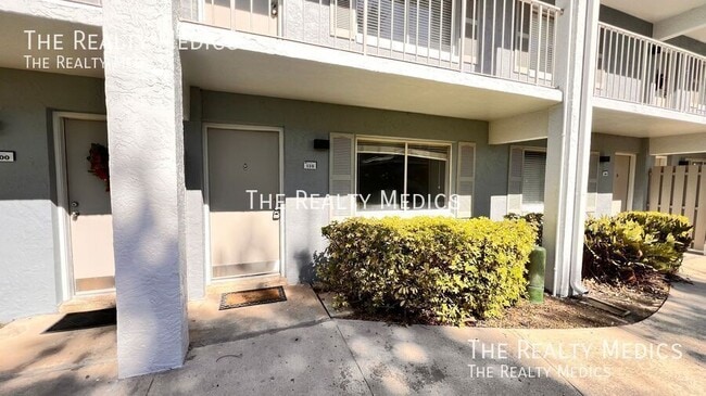 126 Blue Pointe Way in Altamonte Springs, FL - Building Photo - Building Photo