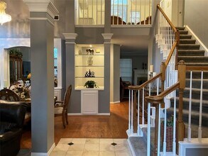 2102 Hunter Pl Ln in Arlington, TX - Building Photo - Building Photo