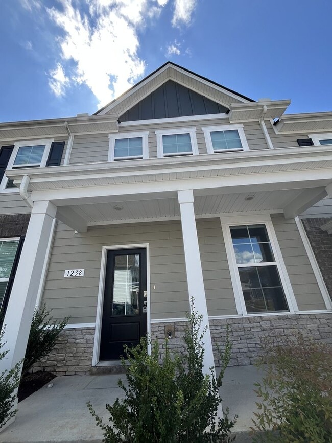 1238 Mason Dl in Columbia, TN - Building Photo - Building Photo