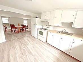 20 N Bridebrook Rd in East Lyme, CT - Building Photo - Building Photo