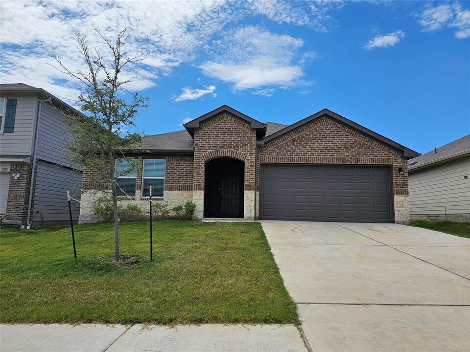 5816 Berriweather Dr in Austin, TX - Building Photo